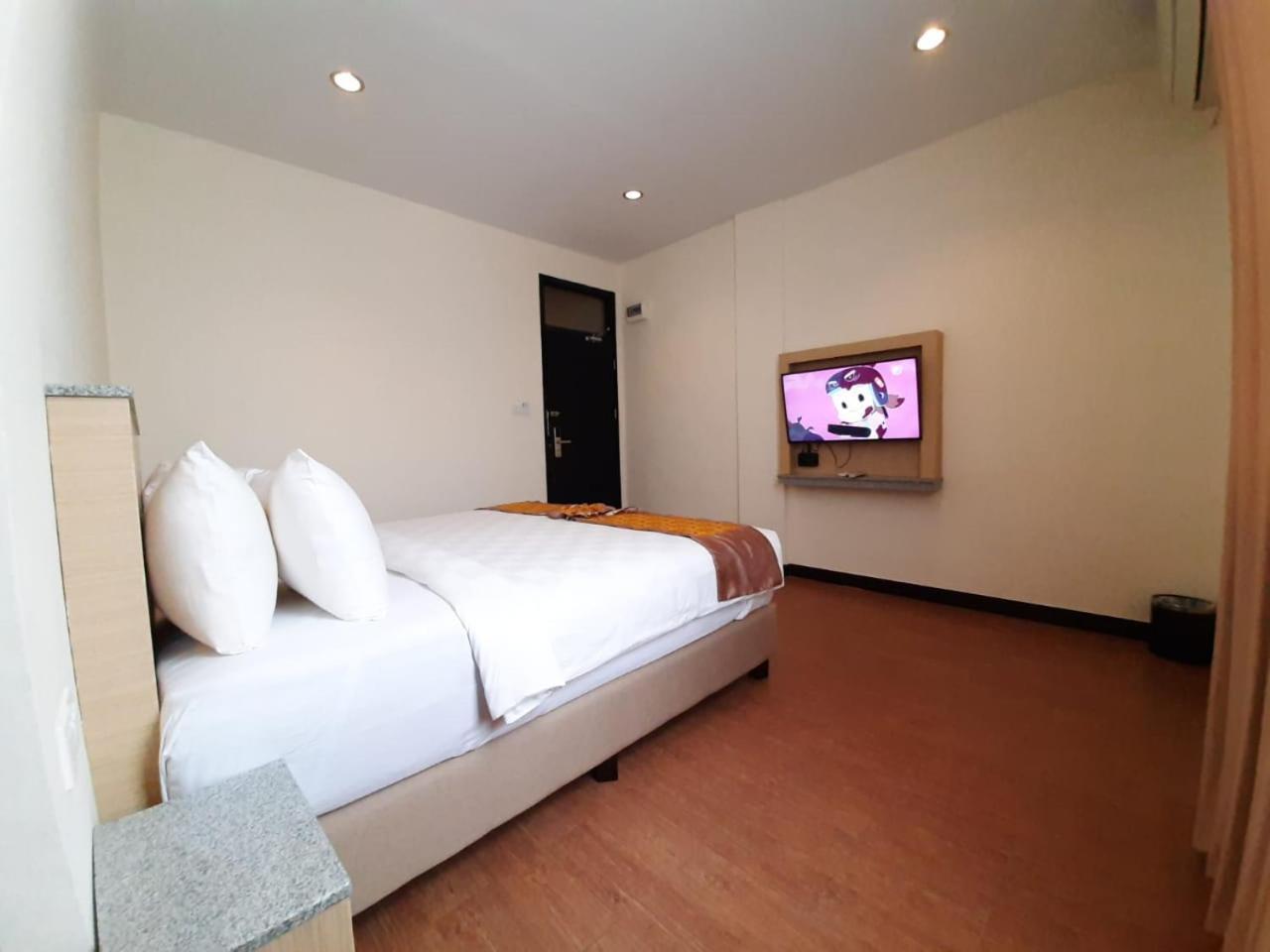 Batam Harbour Boutique Hotel&Spa Nagoya Chambre photo