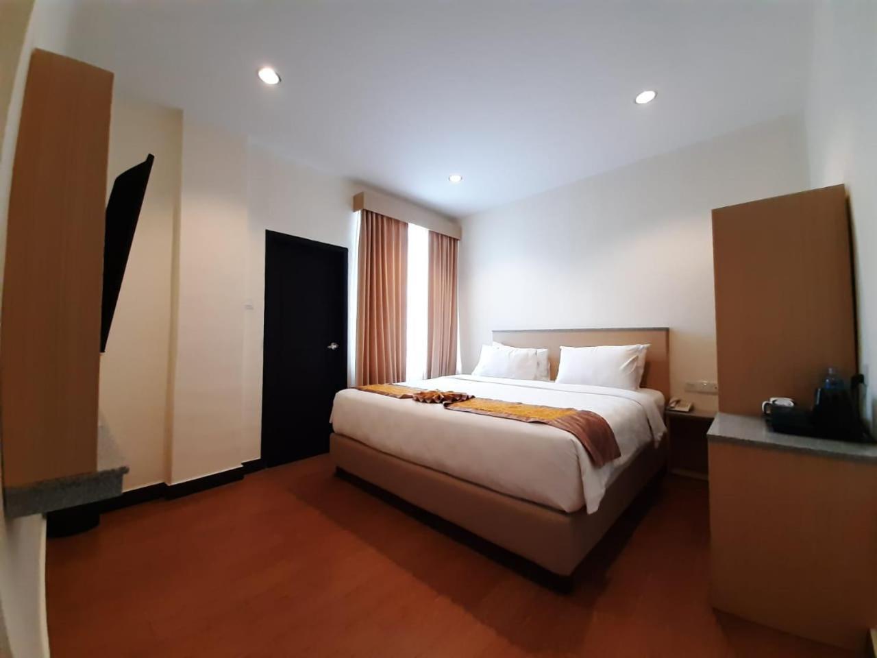 Batam Harbour Boutique Hotel&Spa Nagoya Chambre photo